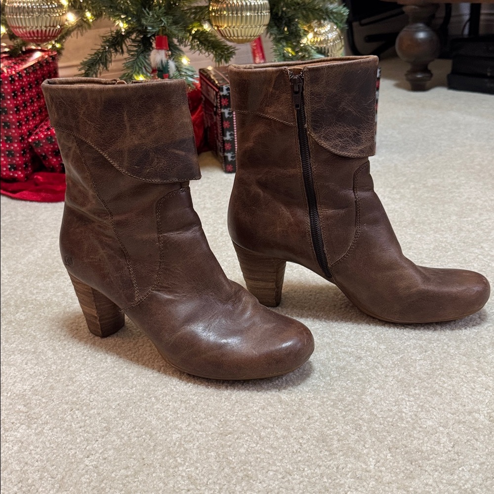 Born Brown Leather Ankle Boots size 9